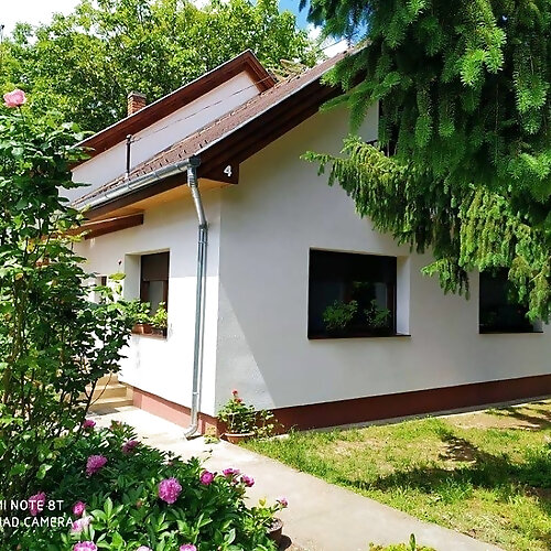 Dóra Apartman Balatonszárszó