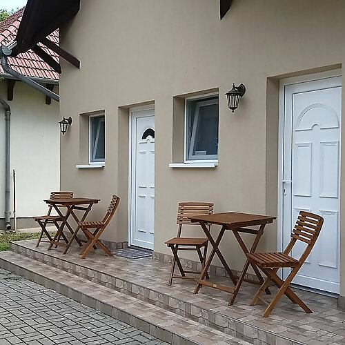 Pusztai Apartmanok Balatonszemes