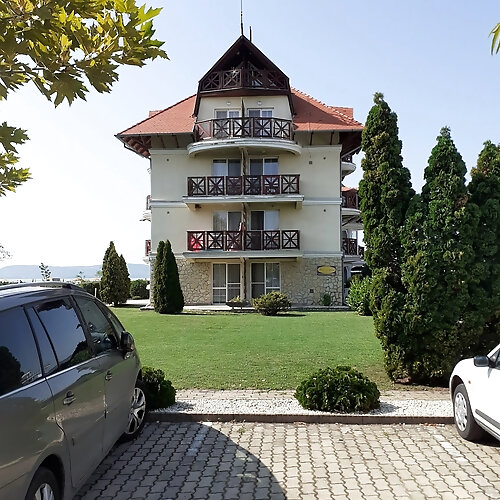 Lellepart 5 Apartmanház Balatonlelle