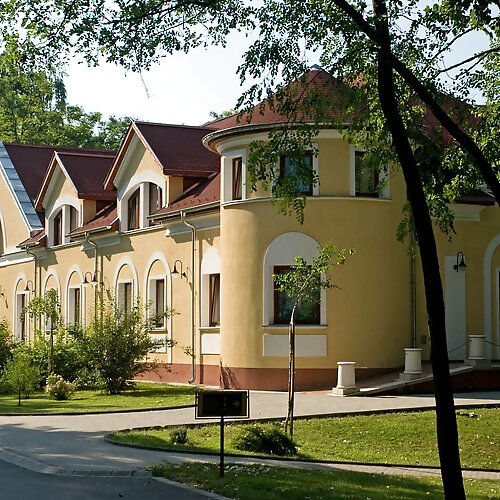 Geréby Kúria Hotel és Lovasudvar Lajosmizse