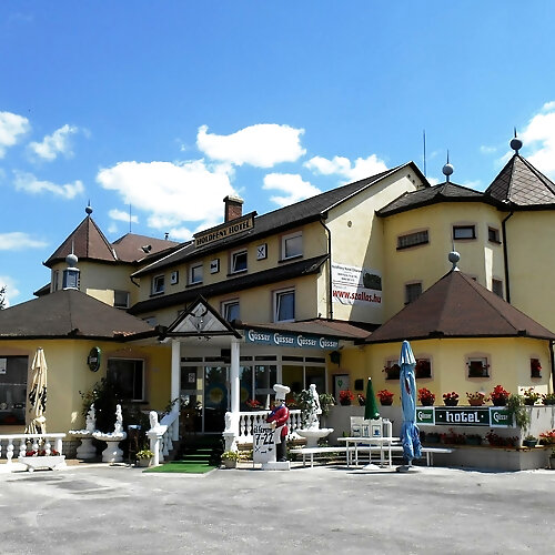 Holdfény Hotel és Étterem Forró