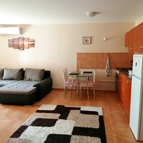 Reza Apartman Cserkeszőlő