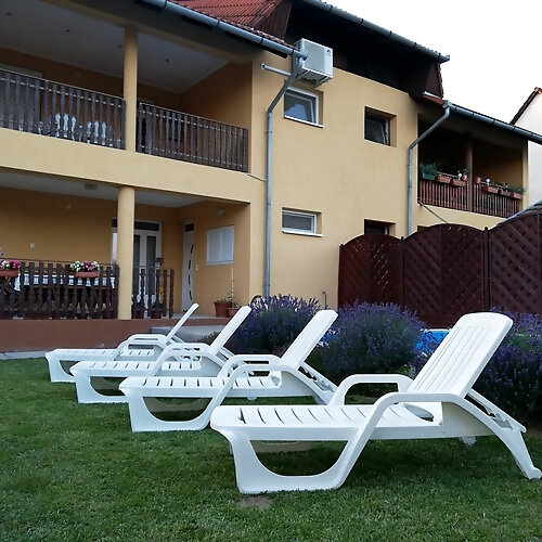 Erzsébet Apartmanház Balatonboglár