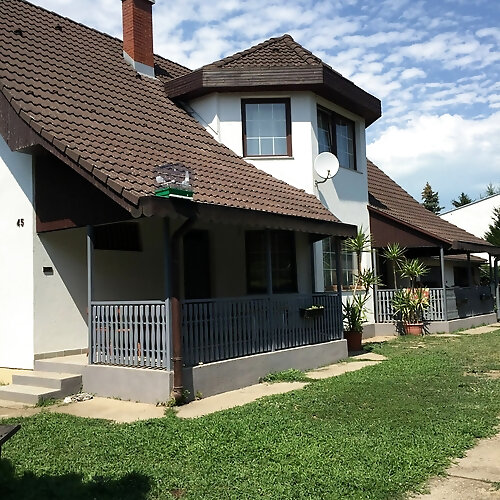 Balaton House Apartman Balatonszárszó