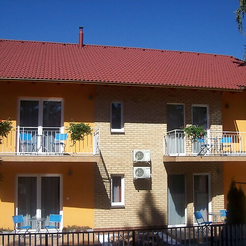 Damjanich Apartmanház Siófok