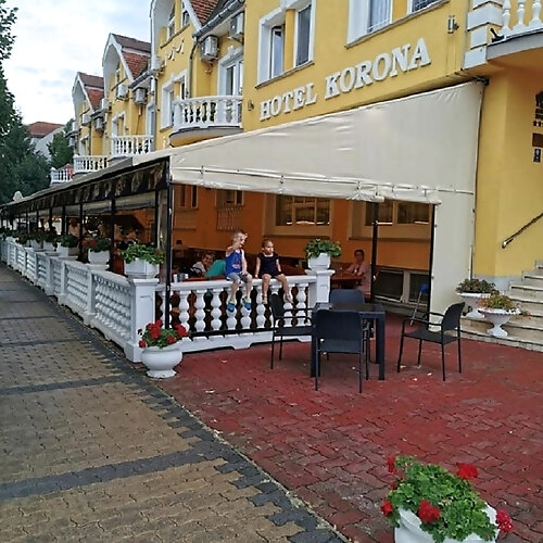 Korona Hotel*** és Étterem Hajdúszoboszló